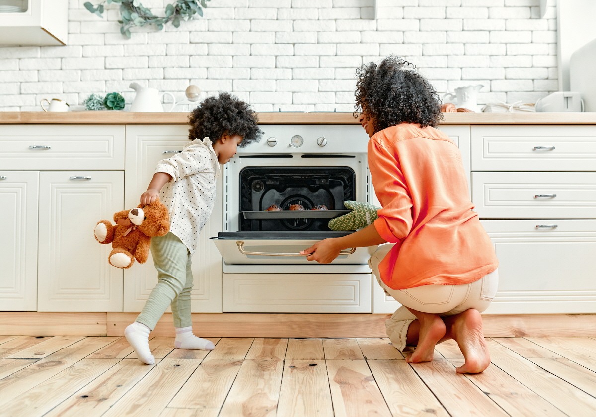 Which is the best for Kitchen Flooring, Vinyl or Laminate?