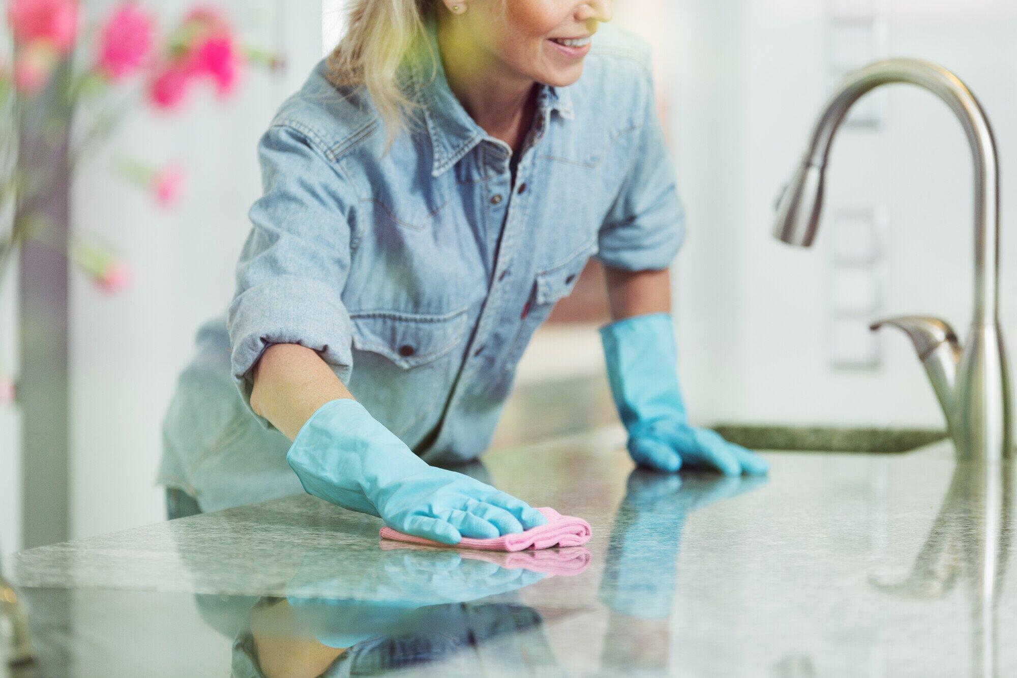 What Is the Best Thing to Use to Clean Quartz Countertops?